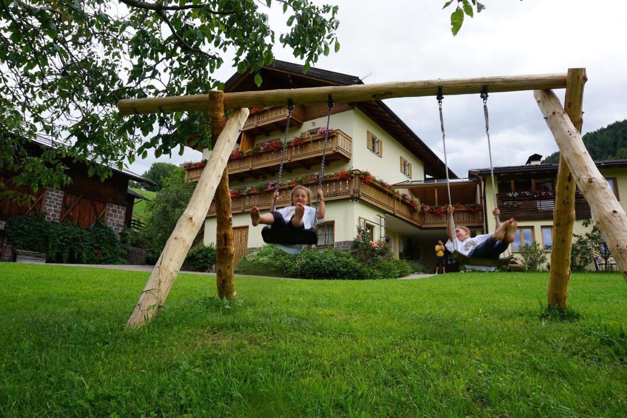 Ganoihof Apartments Funes  Eksteriør billede