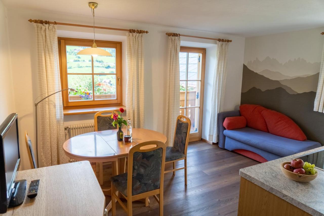 Ganoihof Apartments Funes  Eksteriør billede